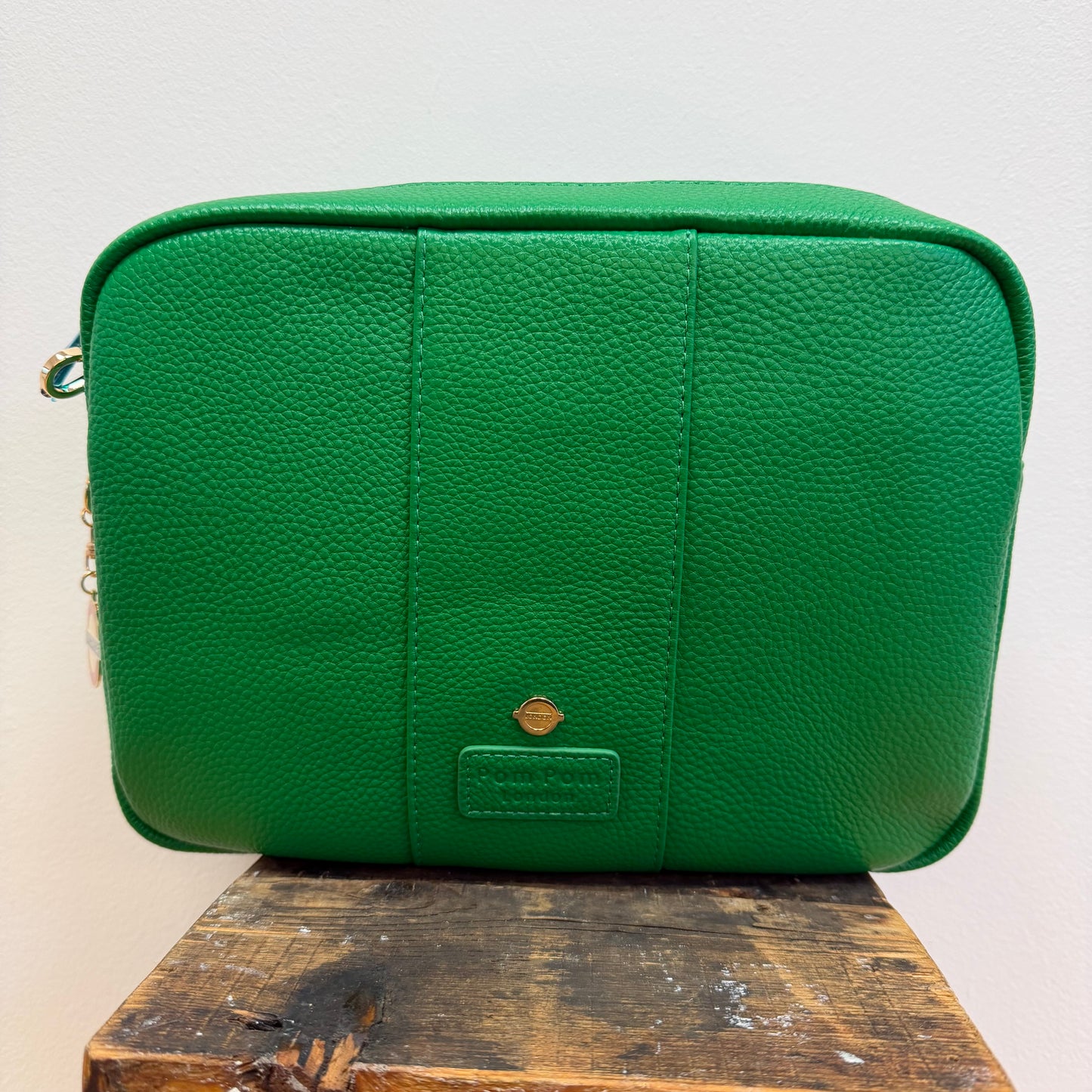 SECONDS City Plus District Line Green