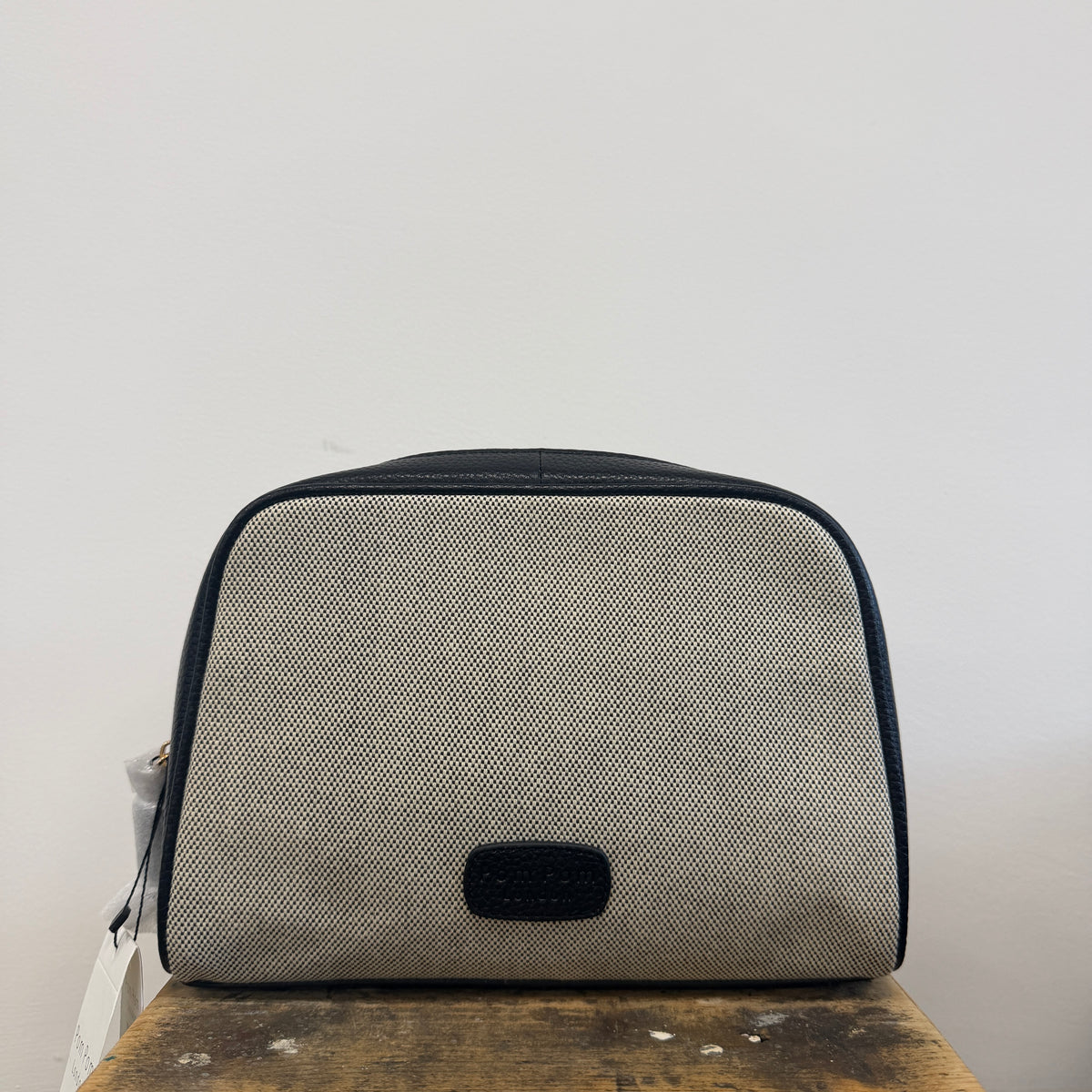 SECONDS Willesden Wash Bag Black